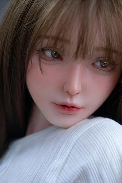 realistic mini doll face