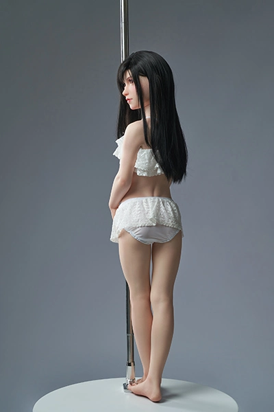 side view of tifa doll