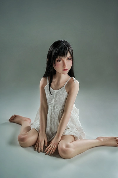 sitting nude tifa doll