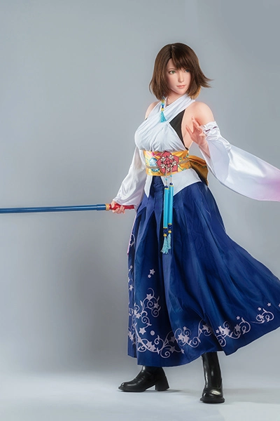 standing yuna doll
