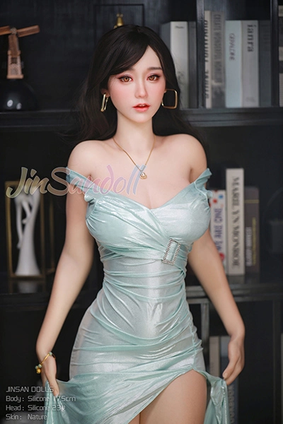Asian Orient love doll