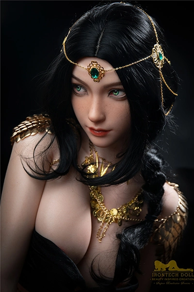 Peacock Princess fuck doll
