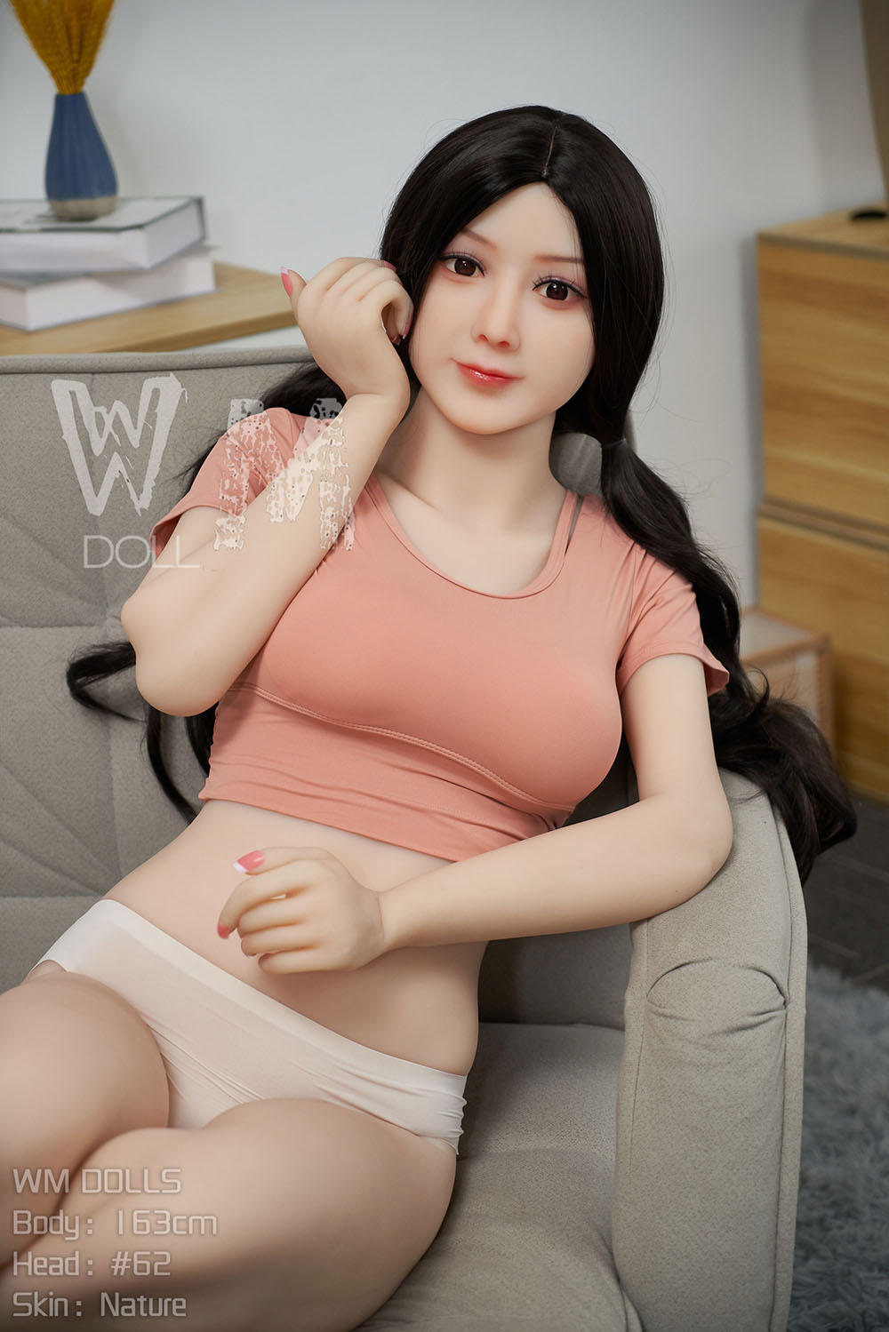 sitting Chinese doll